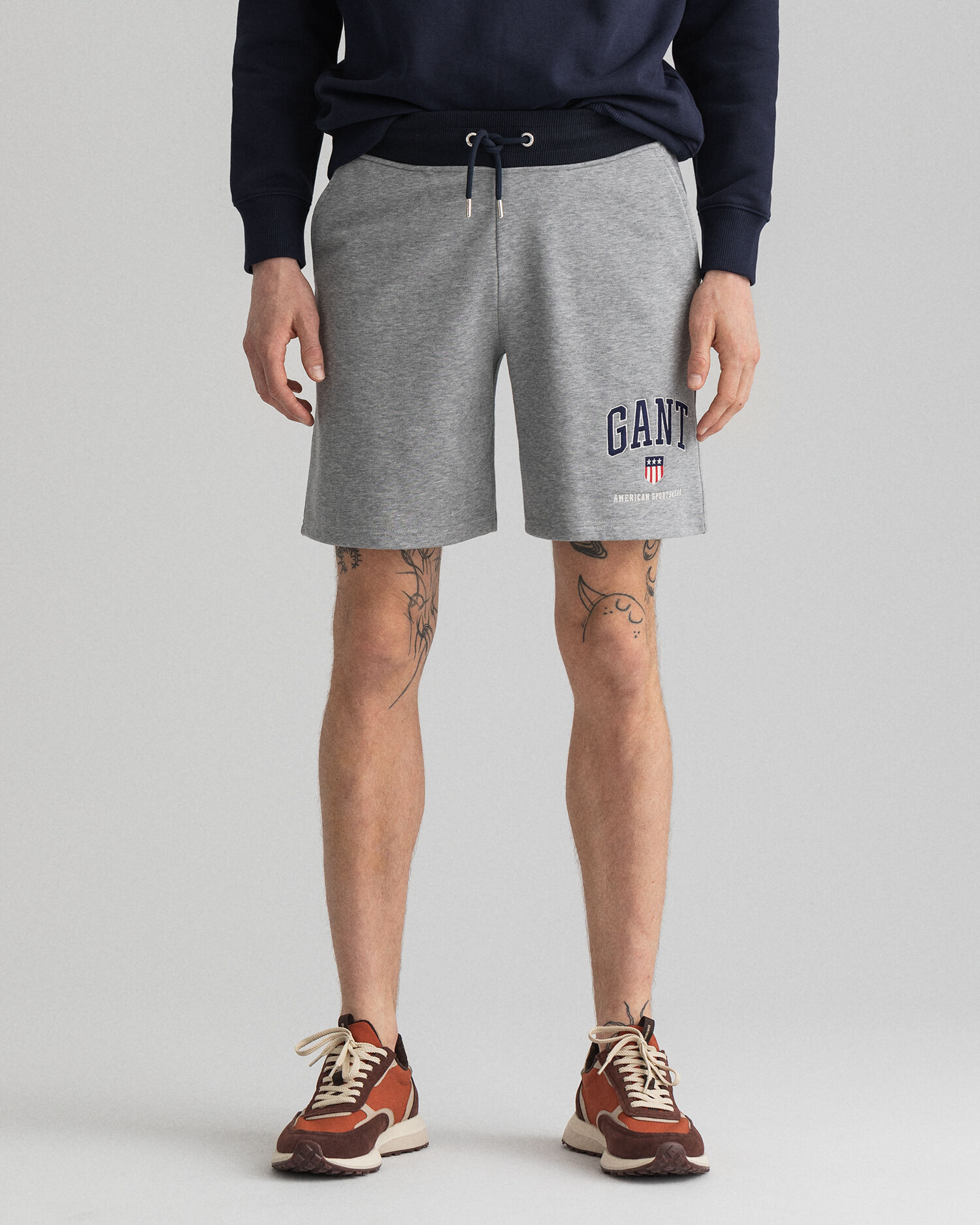 Herren Bekleidung Kurze Hosen Freizeitshorts GANT Pyjama-Shorts mit Logo-Bund in Grau für Herren 